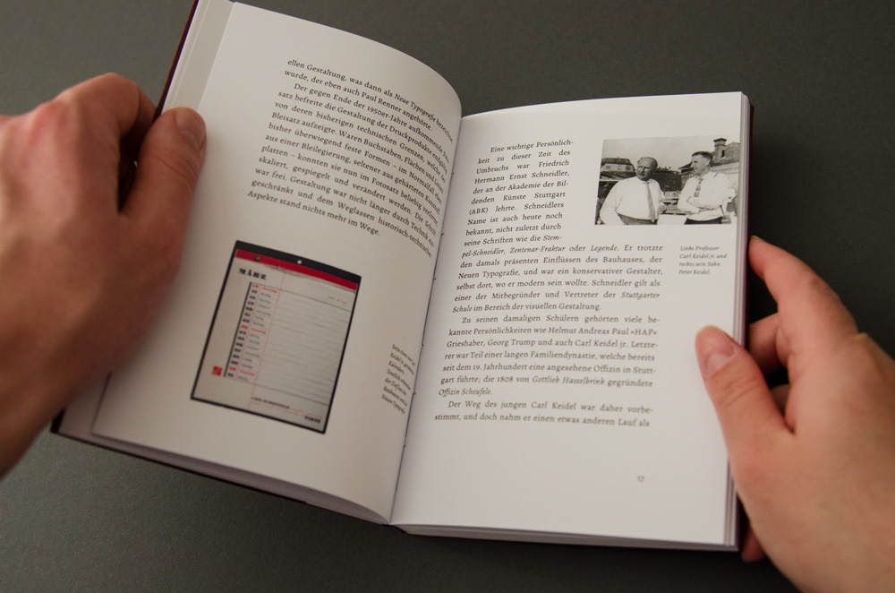 Abbildung: Eine beliebige Doppelseite aus dem Inhalt des Buches zur Firmenhistorie.